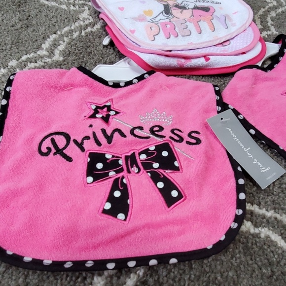 NWT- Bib Set - Picture 2 of 5